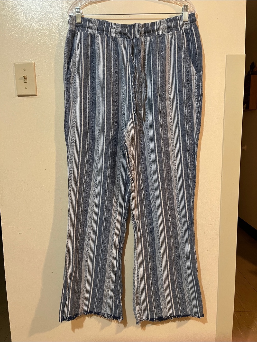 NWOT Linen ROYALTY FOR ME - Blue White Pants Raw Hem 4 Pockets - Functional Tie